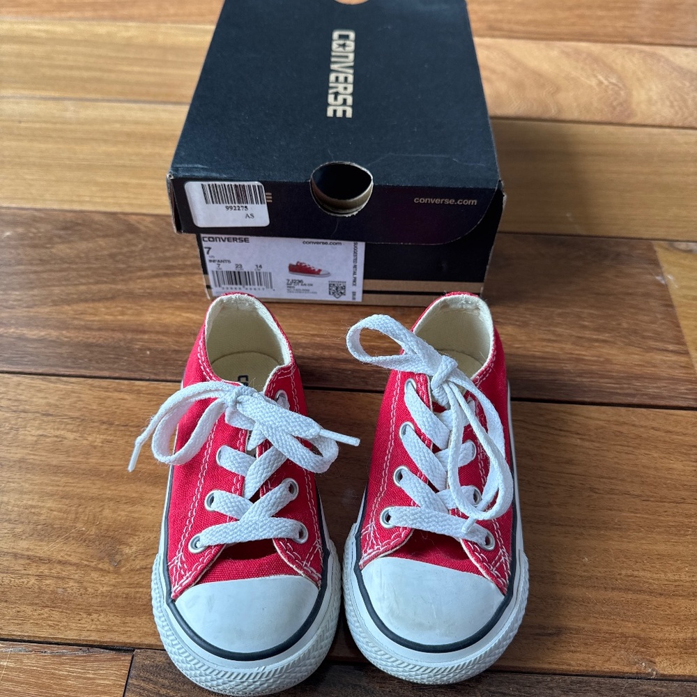 Converse Toddler size 7